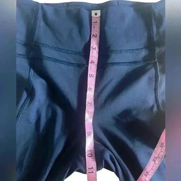 Lululemon Twist & Train Crop 19” Jaded Size 4 - Picture 11 of 12